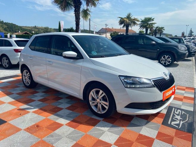 Skoda Fabia 1.0 TSI 95 AMBITION Camra JA 15  de 2021