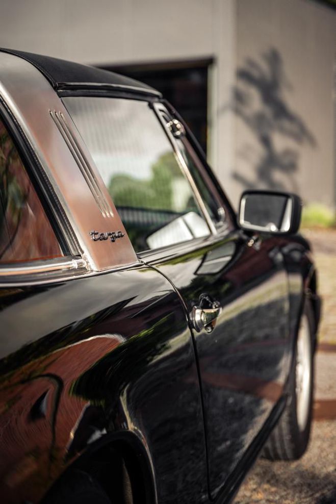 Porsche 911 Targa 2.7 S Noir de 1976