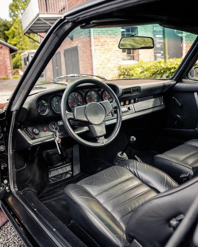 Porsche 911 Targa 2.7 S Noir de 1976