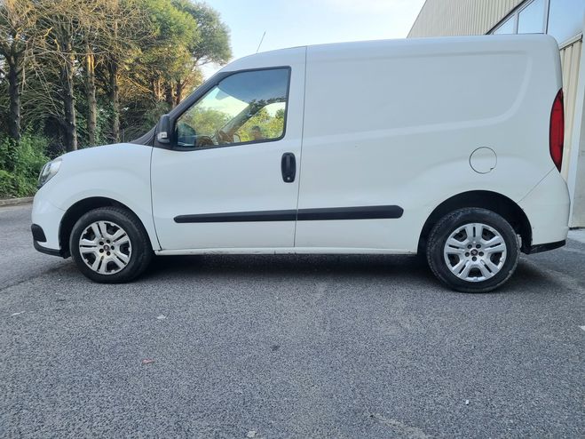 Fiat Doblo 1.6 multijet 90ch Blanc de 2015