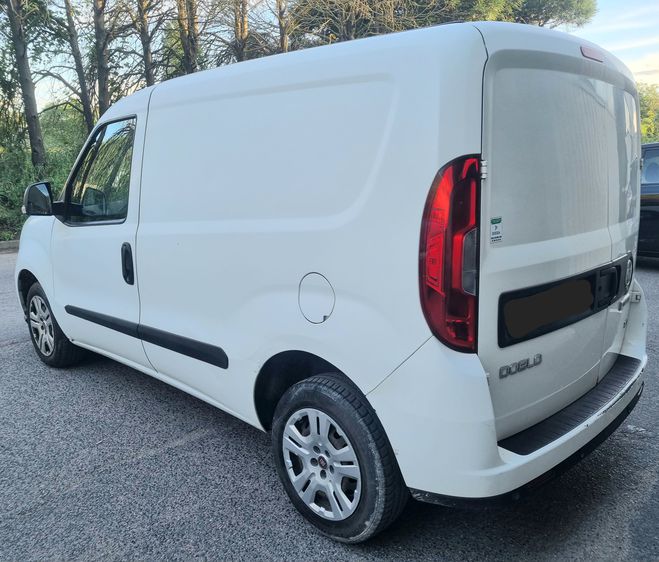 Fiat Doblo 1.6 multijet 90ch Blanc de 2015