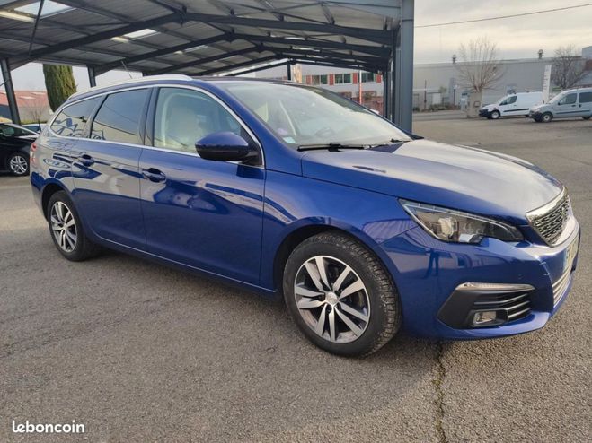 Peugeot 308 SW 1.2 puretech 130 eat8 allure, attelag Autre de 2019