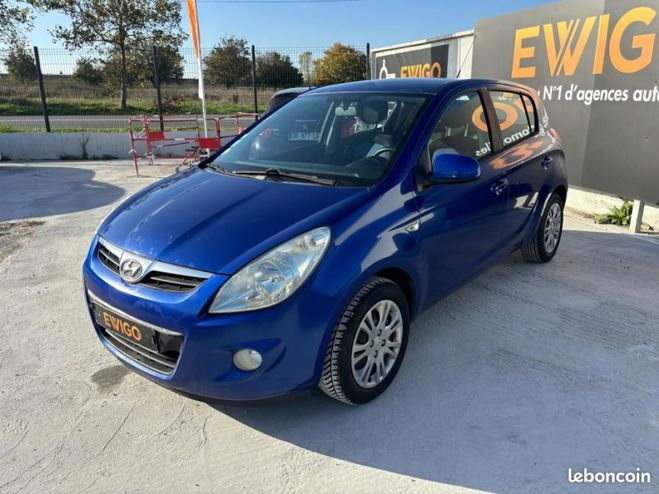 Hyundai I20 1.4 CRDI 90 ch PACK COLOR CONFORT Bleu de 2009