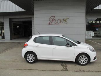  Voir détails -Peugeot 208 active 1.6 HDI Blanc à Chaumergy (39)