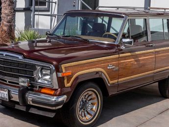  Voir détails -Jeep Wagoneer Grand 4X4 à  Le Havre (76)
