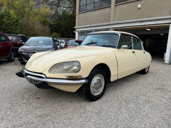 Citroen DS D SUPER/ ENTIEREMENT RESTAUREE  2019 / Vert C de 1973