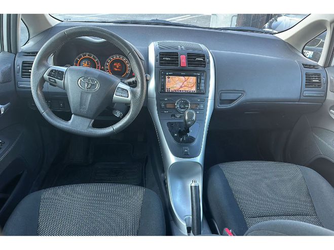 Toyota Auris 132 VVT-i Dynamic MultiMode Gris clair de 2010