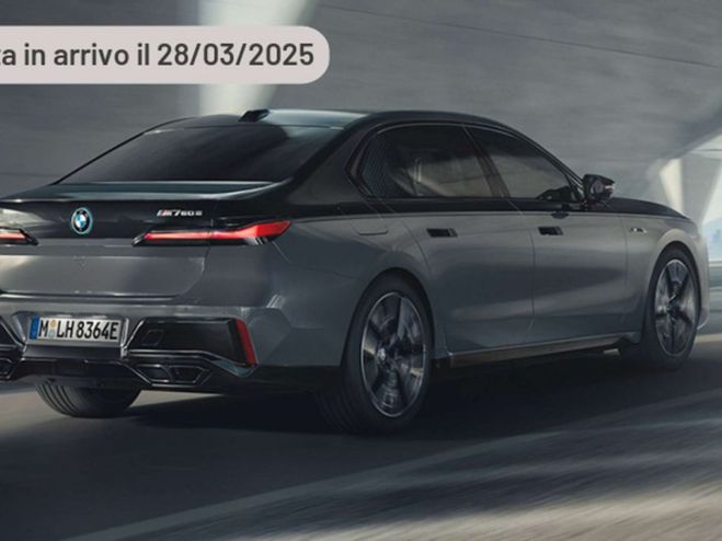 BMW i7 2012 M70  de 2012