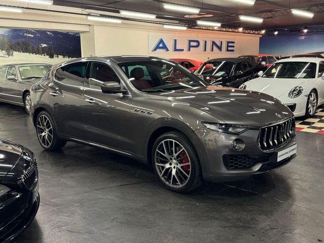 Maserati Levante 3.0 V6 DIESEL 275 AUTO Gris Maratea de 2017