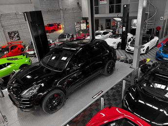  Voir détails -Porsche Macan TURBO Pack Performance à Saint-Laurent-du-Var (06)