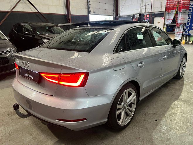 Audi  A3 Berline III 2.0 TDI 150ch FAP S line S tronic 6 GRIS de 2014