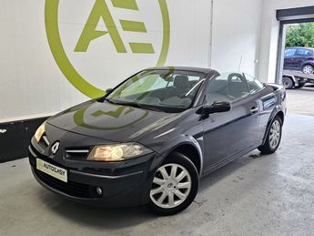  Voir détails -Renault Megane Dynamique 1.6i 110 CLIM ENTRETIEN COMPLE à  Le Houlme (76)