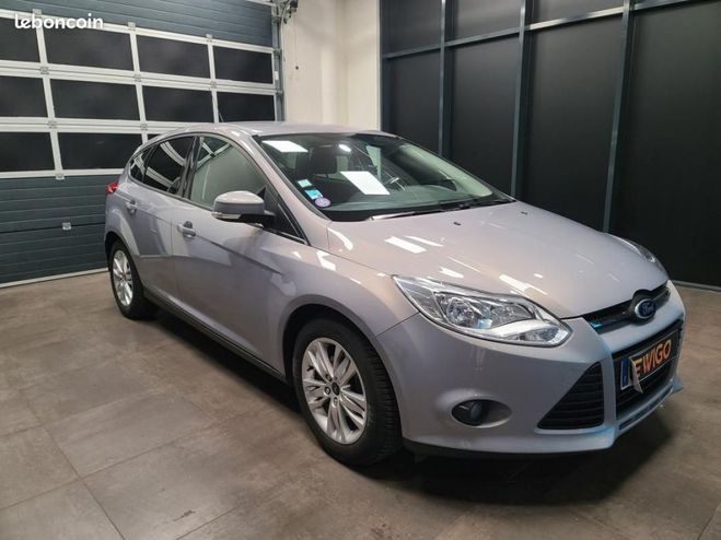 Ford Focus 1.0 SCTI 100ch Titanium Gris de 2012