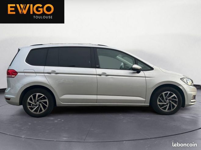 Volkswagen Touran 2.0 TDI 150 BLUEMOTION SOUND DSG BVA Gris de 2017