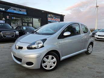  Voir détails -Toyota Aygo 1.0i VVT-i Garantie 12 mois à Quivrain (73)