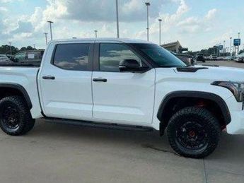  Voir détails -Toyota Tundra trd pro à  Le Havre (76)