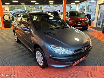  Voir détails -Peugeot 206 Phase II PACK FILOU PLAISIR 1.4I 75 cv G à Piennes (54)