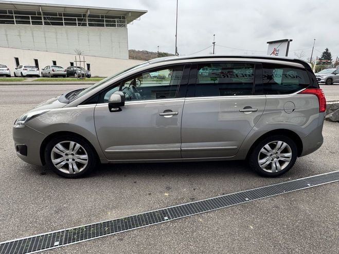 Peugeot 5008 1.6 HDi 115ch Allure 1re main Beige de 2014