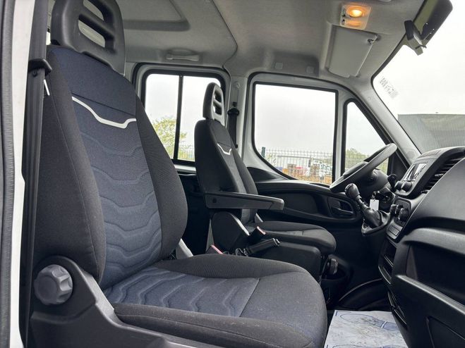 Iveco Daily 35C14 BENNE+COFFRE+ATTELAGE 6 PLACES BLANC de 2020