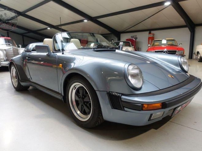 Porsche 911 Speedster Cirrusblau Metallic de 1989