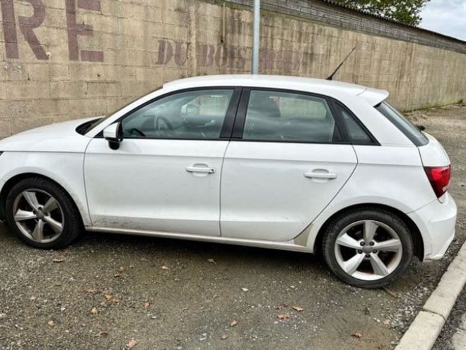 Audi A1 Sportback 1.6 TDI 116 S tronic Blanc de 2015