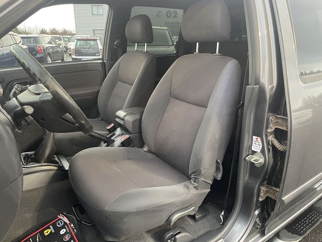 Isuzu Dmax 3.0 TDI163 CREW 4X4 LS GRIS  de 2011
