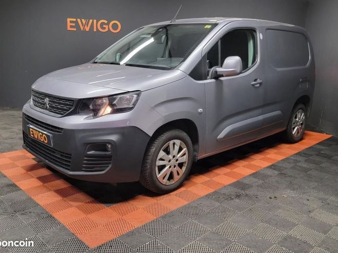 Peugeot Partner VU 1.6 BLUEHDI 100ch ASPHALT 650KG L1 Gris de 2018