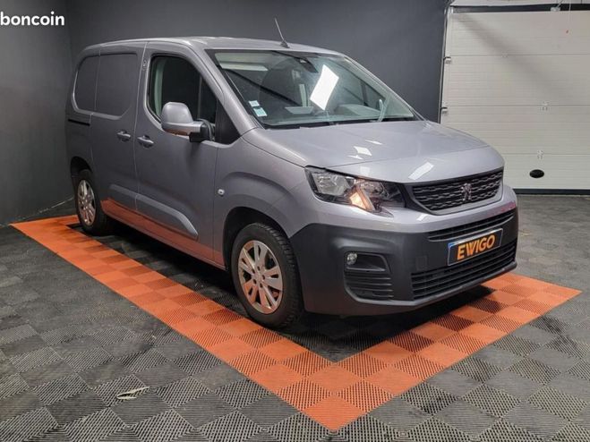 Peugeot Partner VU 1.6 BLUEHDI 100ch ASPHALT 650KG L1 Gris de 2018