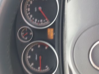  Voir détails -Opel Astra cabriolet twintop diesel à Grande-Synthe (59)