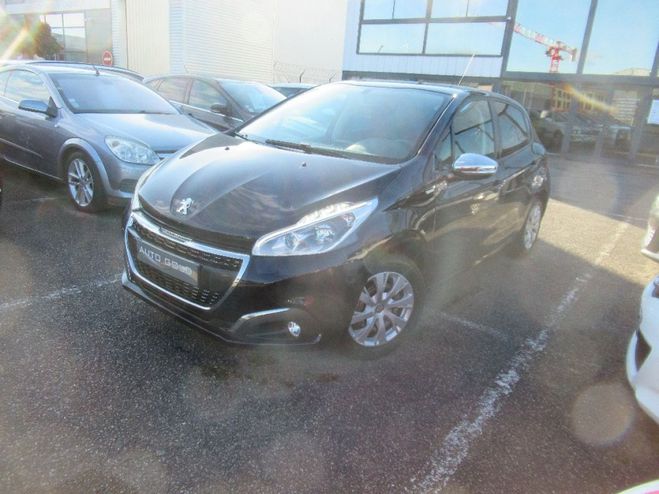 Peugeot 208 1.2 PureTech 82ch BVM5 Urban Soul Bleu de 2015