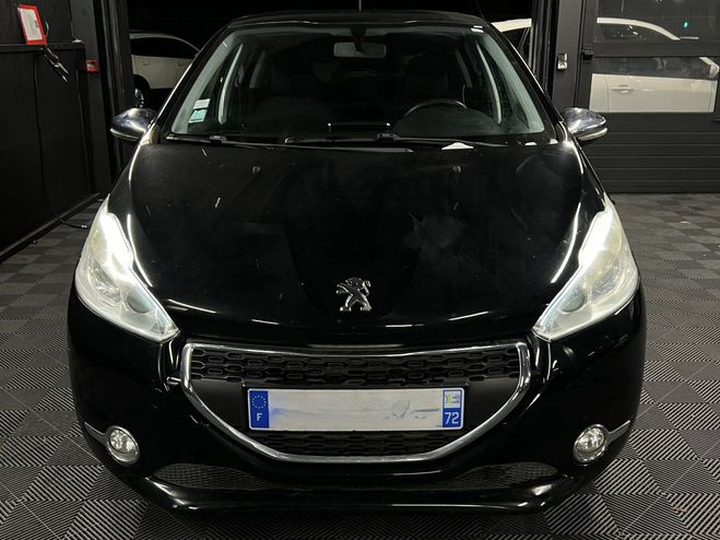 Peugeot 208 URBAN SOUL 1.2 82 Cv ECRAN TACTILE BLUET Noir de 2013