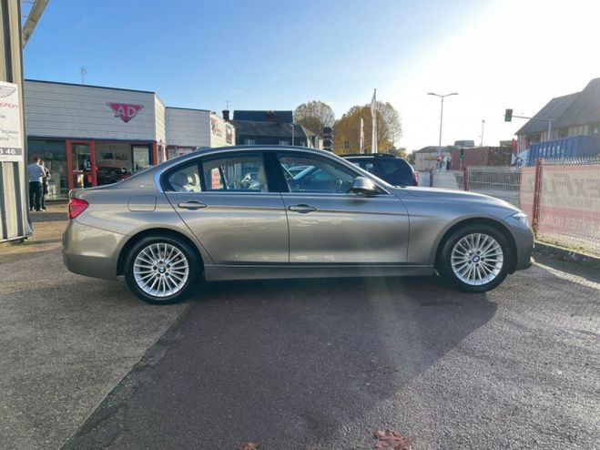 BMW Serie 3 (F30) 330EA 252CH LUXURY Gris C de 2016