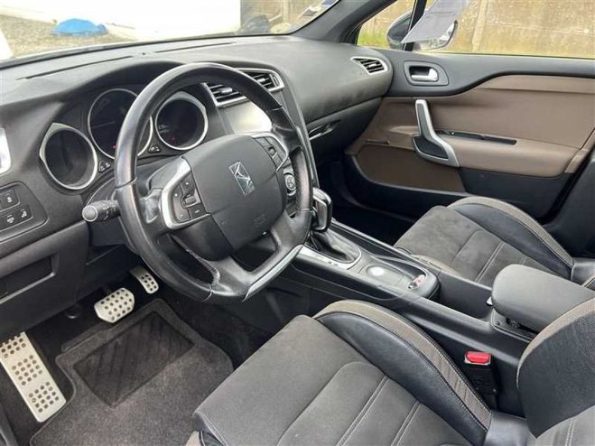Citroen DS4 4 CROSSBACK 2.0 BHDI 180CV SPORT CHIC EA  de 2017