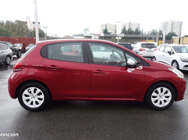 Peugeot 208 1.6 BLUEHDI 75CH LIKE 5P Rouge de 2016