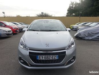  Voir détails -Peugeot 208 1.2 PURETECH 82CH TECH EDITION 5P à Villefranche-sur-Sane (69)