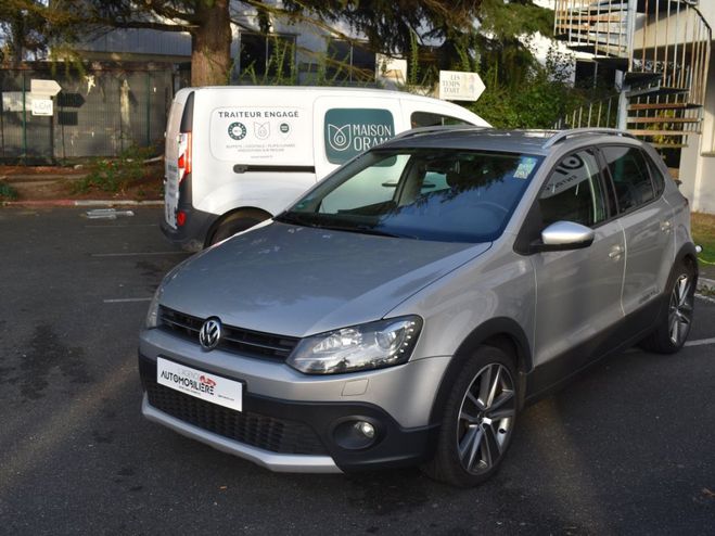 Volkswagen Polo V Cross 1.2 TSi 105 cv ENTRETIEN EXCLUSI Gris de 2011