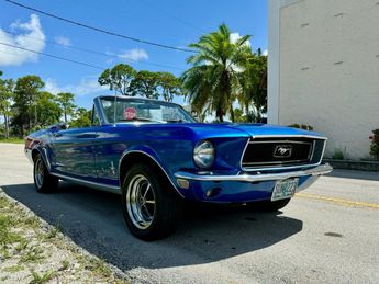  Voir détails -Ford Mustang Convertible 68 à  Le Havre (76)