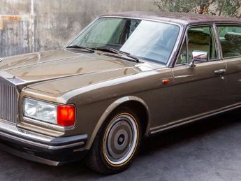  Voir détails -Rolls royce Silver Spur  à  Le Havre (76)