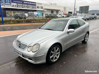  Voir détails -Mercedes Classe C 220 CDI BVA à Fontaine (38)