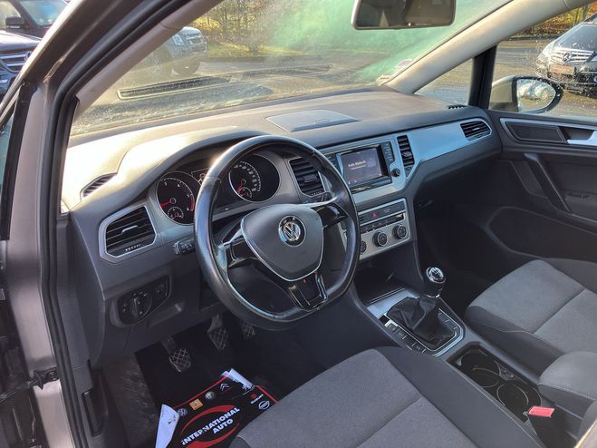 Volkswagen Golf 1.6 TDI 110CH BLUEMOTION FAP TRENDLINE GRIS FONCE de 2015