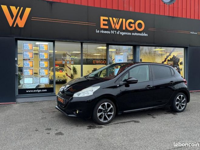 Peugeot 208 1.2 PURETECH STYLE 82ch Boitier Bio Etha Noir de 2014