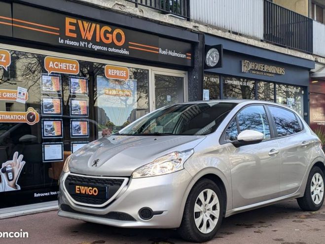 Peugeot 208 GENERATION-I 1.0 VTI 70 LIKE Gris de 2014