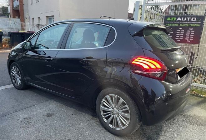 Peugeot 208 1.6 BLUEHDI 100CH FELINE S&S 5P  de 2015