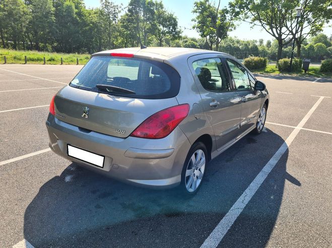 Peugeot 308 1.6 hdi Beige de 2009