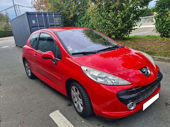 Peugeot 207 1.6 hdi FAIBLE KM Rouge de 2006