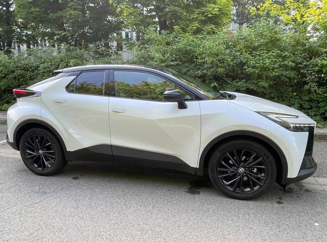 Toyota C HR GR-SPORT HEV 200 CH Blanc de 2024