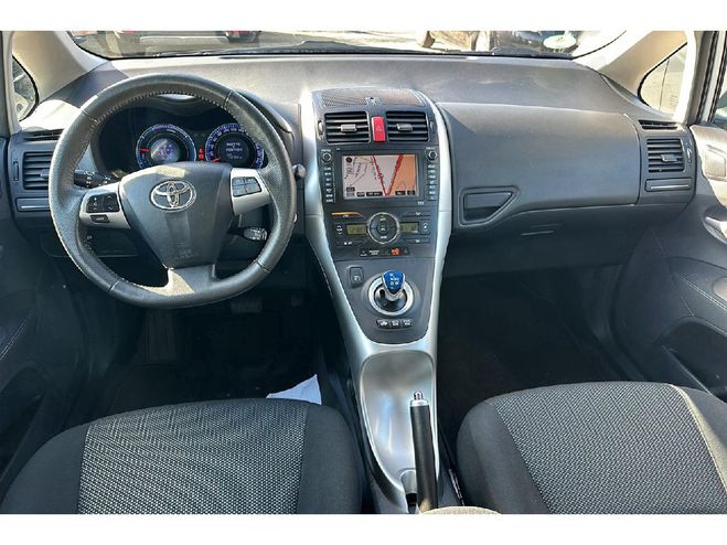 Toyota Auris Hybride 136h Executive Grise de 2011