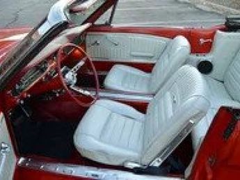  Voir détails -Ford Mustang CABRIOLET V8 à  Le Havre (76)