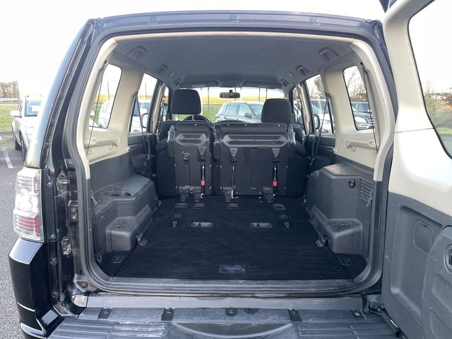 Mitsubishi Pajero 3.2 DI-D200 FAP INVITE 5P NOIR  de 2014