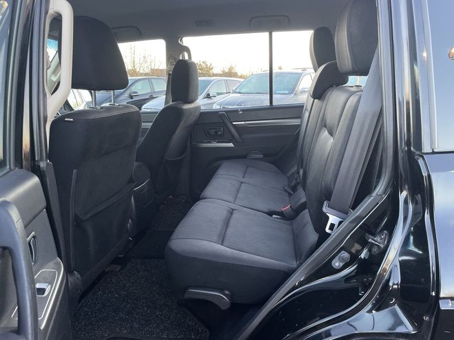 Mitsubishi Pajero 3.2 DI-D200 FAP INVITE 5P NOIR  de 2014